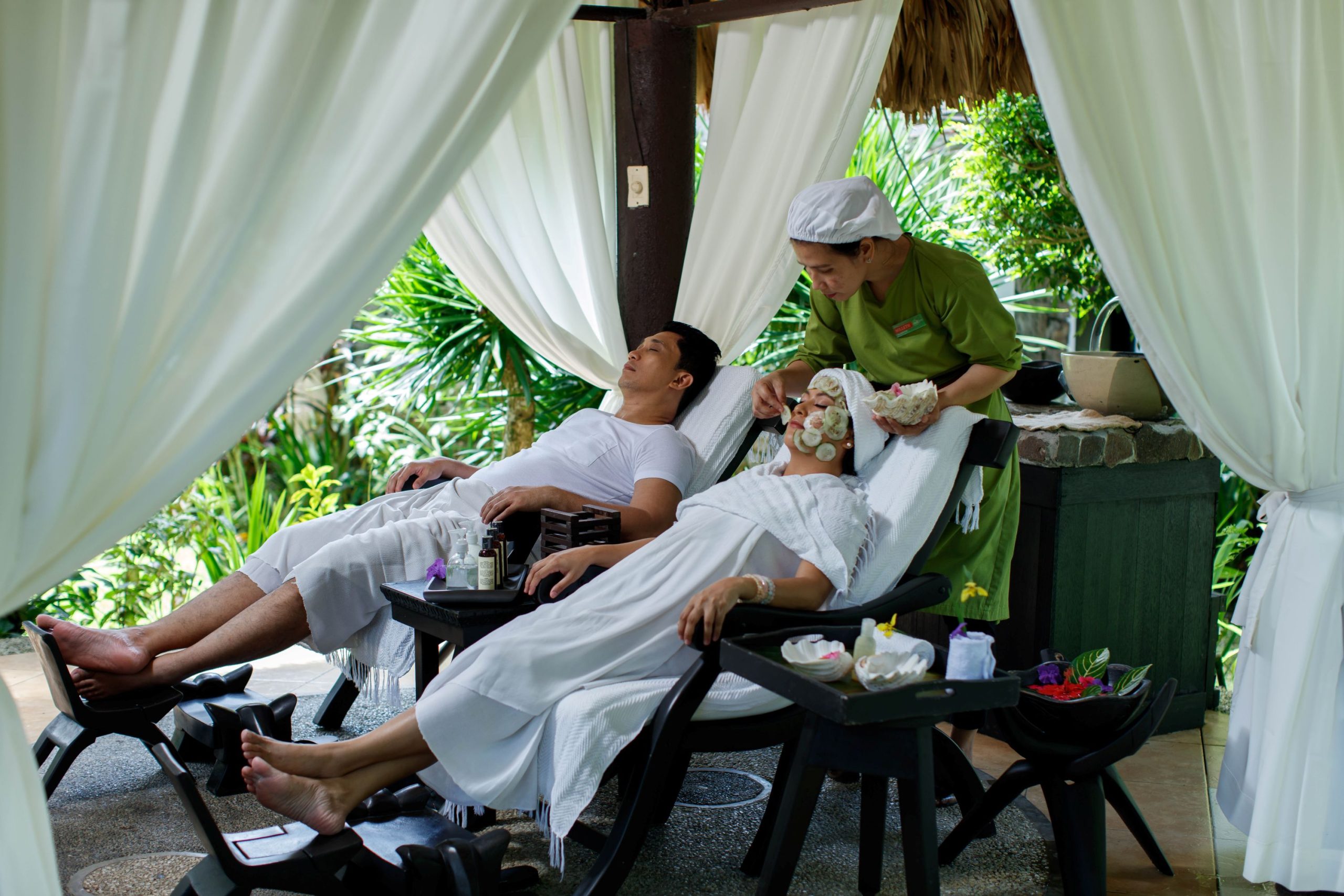 Romantic Spa & Overnight Stay in Tagaytay for 2